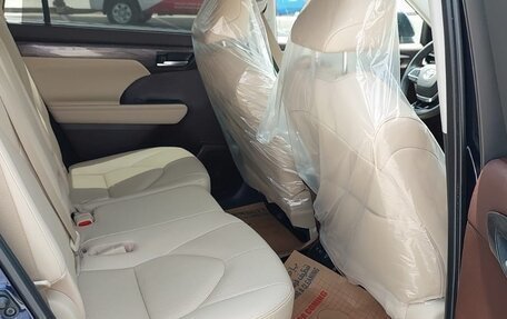 Toyota Highlander, 2021 год, 4 750 000 рублей, 27 фотография