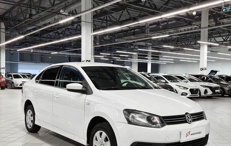 Volkswagen Polo VI (EU Market), 2013 год, 639 000 рублей, 2 фотография
