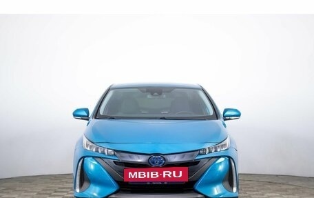 Toyota Prius IV XW50, 2019 год, 2 999 000 рублей, 2 фотография