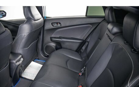 Toyota Prius IV XW50, 2019 год, 2 999 000 рублей, 9 фотография