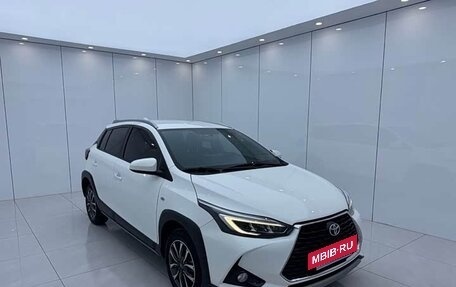 Toyota Yaris, 2022 год, 1 280 050 рублей, 2 фотография
