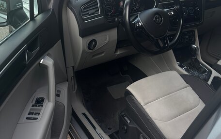 Volkswagen Tiguan II, 2018 год, 2 365 000 рублей, 10 фотография