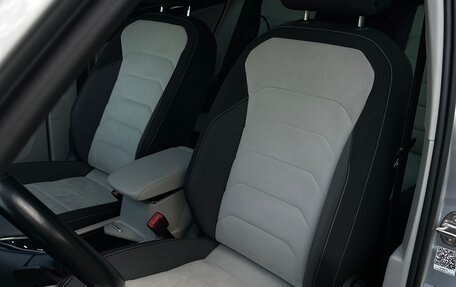 Volkswagen Tiguan II, 2018 год, 2 365 000 рублей, 15 фотография