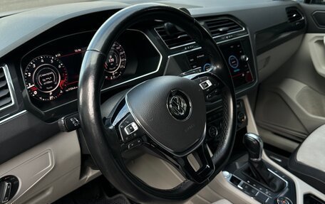 Volkswagen Tiguan II, 2018 год, 2 365 000 рублей, 16 фотография