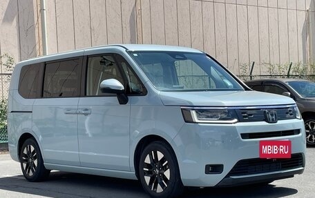 Honda Stepwgn, 2023 год, 2 250 000 рублей, 5 фотография