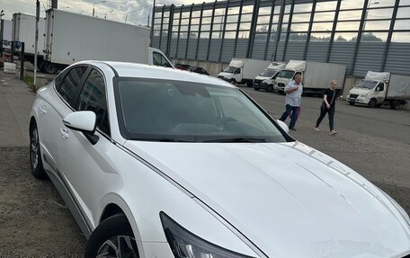 Hyundai Sonata VIII, 2021 год, 1 950 000 рублей, 4 фотография