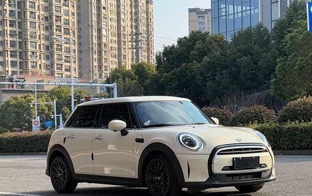 MINI Hatch, 2023 год, 2 020 000 рублей, 1 фотография