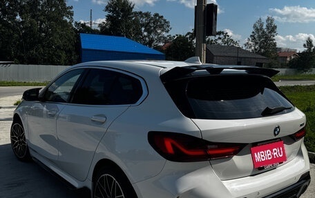 BMW 1 серия, 2021 год, 1 900 000 рублей, 3 фотография