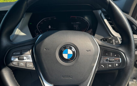BMW 1 серия, 2021 год, 1 900 000 рублей, 12 фотография