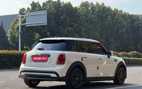 MINI Hatch, 2023 год, 2 020 000 рублей, 5 фотография