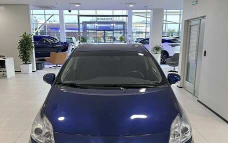 Toyota Prius, 2011 год, 919 000 рублей, 5 фотография