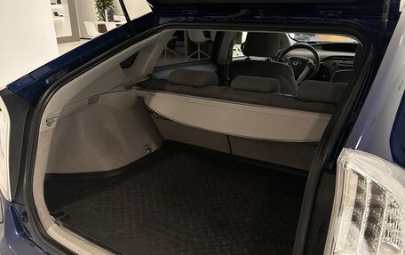 Toyota Prius, 2011 год, 919 000 рублей, 9 фотография