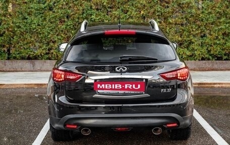 Infiniti FX II, 2012 год, 2 050 000 рублей, 3 фотография