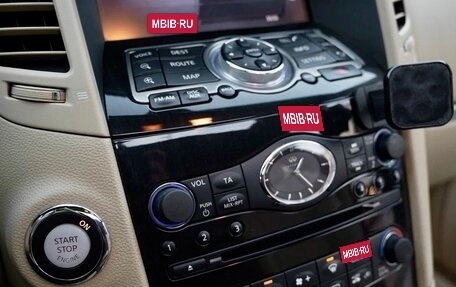 Infiniti FX II, 2012 год, 2 050 000 рублей, 16 фотография