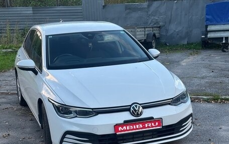 Volkswagen Golf VIII, 2021 год, 1 800 000 рублей, 1 фотография