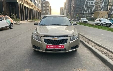 Chevrolet Cruze II, 2010 год, 549 000 рублей, 1 фотография