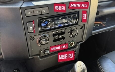 Land Rover Defender I, 2012 год, 2 300 000 рублей, 17 фотография