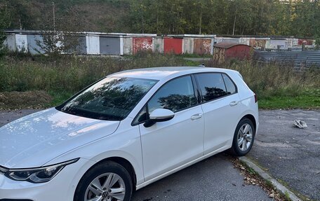 Volkswagen Golf VIII, 2021 год, 1 800 000 рублей, 2 фотография