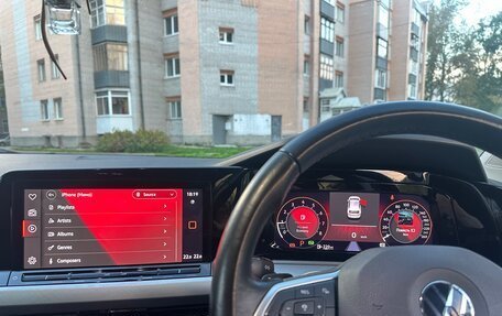 Volkswagen Golf VIII, 2021 год, 1 800 000 рублей, 8 фотография