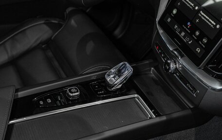 Volvo XC60 II, 2026 год, 9 000 000 рублей, 16 фотография