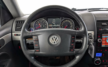 Volkswagen Touareg III, 2008 год, 1 230 000 рублей, 22 фотография