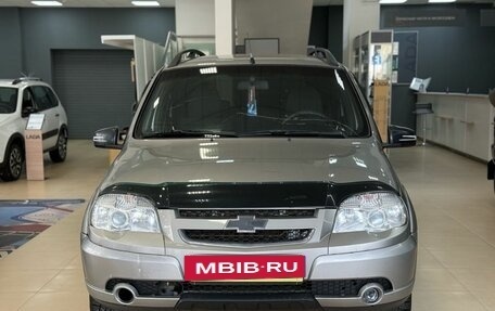 Chevrolet Niva I рестайлинг, 2015 год, 550 000 рублей, 2 фотография