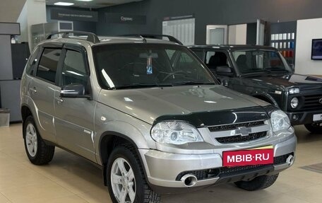 Chevrolet Niva I рестайлинг, 2015 год, 550 000 рублей, 6 фотография