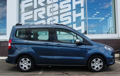 Ford Tourneo Courier I рестайлинг, 2019 год, 1 380 000 рублей, 5 фотография