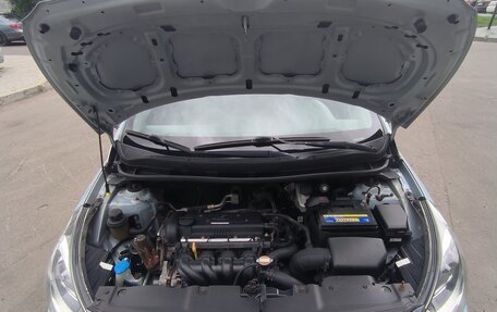 Hyundai Solaris II рестайлинг, 2011 год, 650 000 рублей, 8 фотография