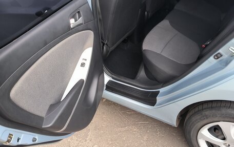 Hyundai Solaris II рестайлинг, 2011 год, 650 000 рублей, 16 фотография