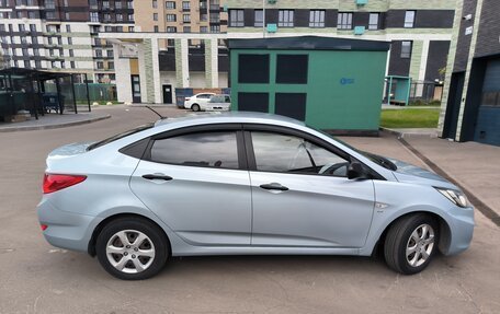 Hyundai Solaris II рестайлинг, 2011 год, 650 000 рублей, 6 фотография