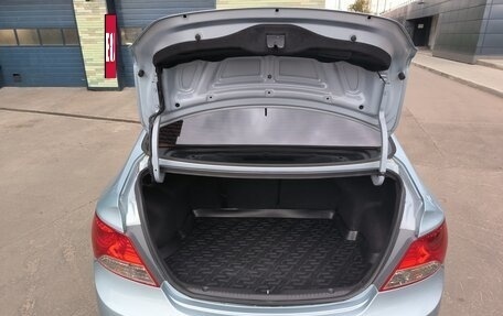 Hyundai Solaris II рестайлинг, 2011 год, 650 000 рублей, 13 фотография