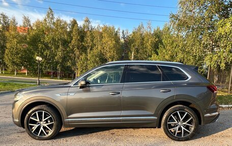 Volkswagen Touareg III, 2018 год, 4 600 000 рублей, 5 фотография