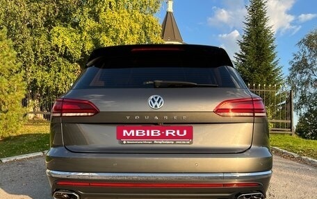 Volkswagen Touareg III, 2018 год, 4 600 000 рублей, 2 фотография