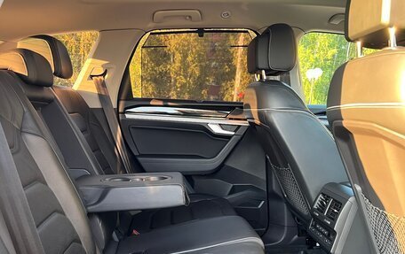 Volkswagen Touareg III, 2018 год, 4 600 000 рублей, 15 фотография