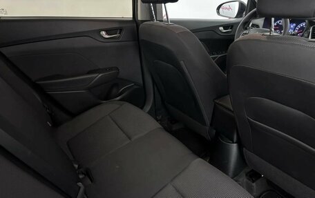 Hyundai Solaris II рестайлинг, 2018 год, 1 090 000 рублей, 13 фотография