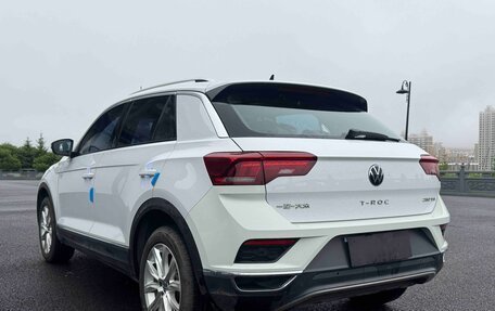 Volkswagen T-Roc I, 2022 год, 1 690 000 рублей, 4 фотография