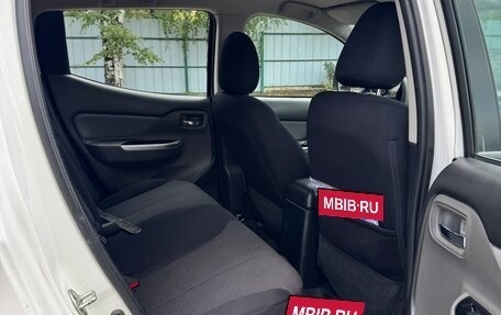 Mitsubishi L200 IV рестайлинг, 2015 год, 1 799 999 рублей, 11 фотография