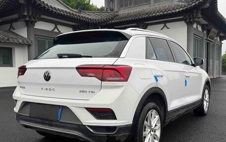 Volkswagen T-Roc I, 2022 год, 1 690 000 рублей, 6 фотография