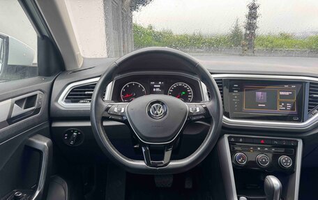 Volkswagen T-Roc I, 2022 год, 1 690 000 рублей, 16 фотография