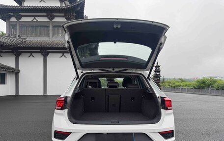 Volkswagen T-Roc I, 2022 год, 1 690 000 рублей, 20 фотография