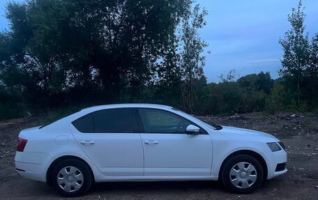 Skoda Octavia, 2018 год, 880 000 рублей, 2 фотография