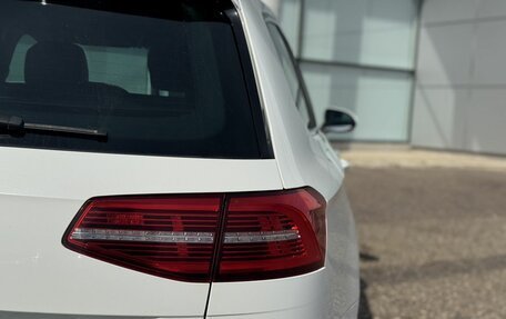 Volkswagen Passat B8 рестайлинг, 2018 год, 1 685 000 рублей, 13 фотография