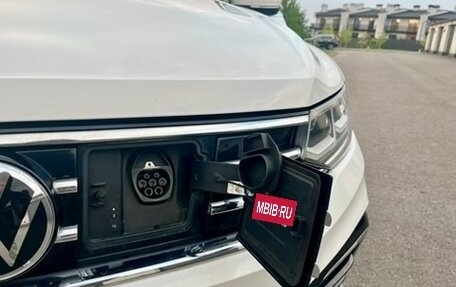 Volkswagen Tiguan II, 2022 год, 3 390 000 рублей, 15 фотография