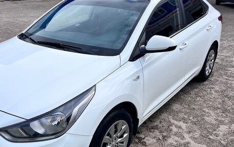 Hyundai Solaris II рестайлинг, 2018 год, 1 220 000 рублей, 2 фотография