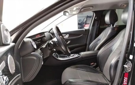 Mercedes-Benz E-Класс, 2017 год, 2 650 000 рублей, 6 фотография