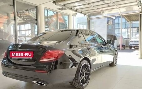 Mercedes-Benz E-Класс, 2017 год, 2 650 000 рублей, 5 фотография