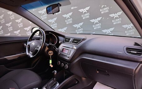 KIA Rio III рестайлинг, 2015 год, 995 000 рублей, 23 фотография