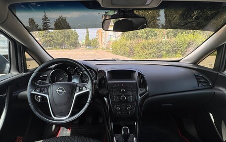 Opel Astra J, 2012 год, 670 000 рублей, 2 фотография