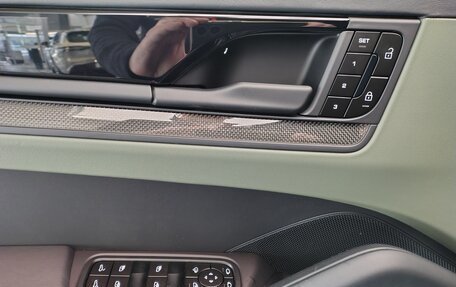 Porsche Cayenne III, 2026 год, 28 980 000 рублей, 4 фотография